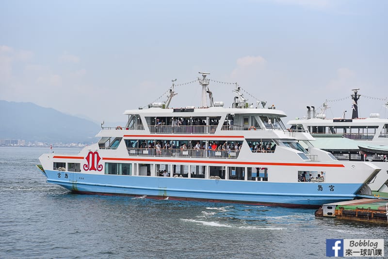 Itsukushima-boat-14
