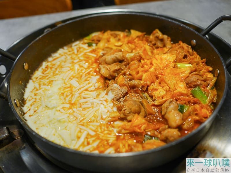 首爾明洞美食|Bbandak Bbandak Myeongdong Branch起司辣炒雞
