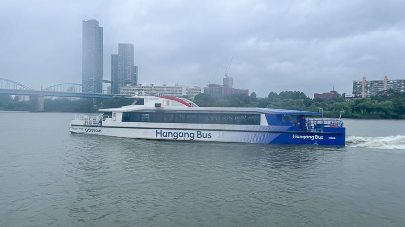 首爾汝矣島漢江遊覽船|Eland Cruise＋Ashley Queens自助餐吃到飽