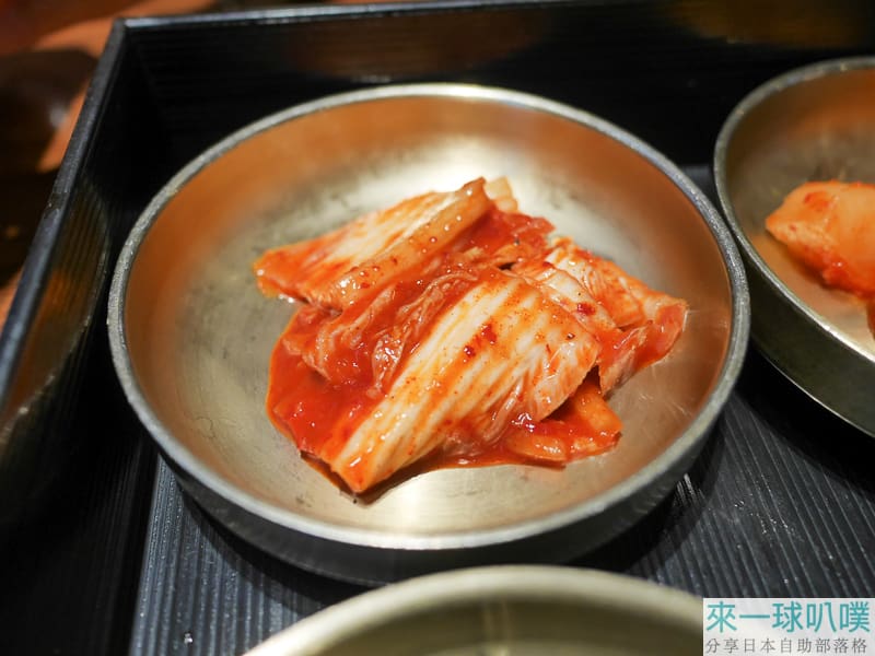 首爾明洞醬蟹|烏達里家醬蟹、超人氣餐廳、豐盛小菜