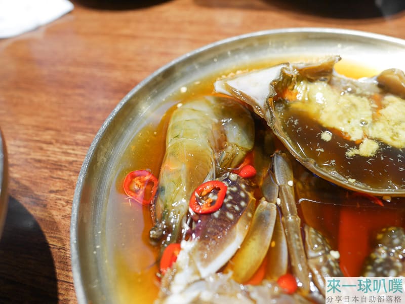 首爾明洞醬蟹|烏達里家醬蟹、超人氣餐廳、豐盛小菜