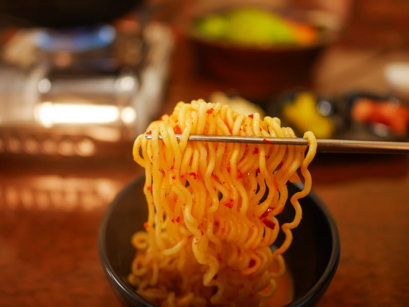 首爾明洞美食|Vegan Kitchen、人氣素食餐廳、餐點不錯吃