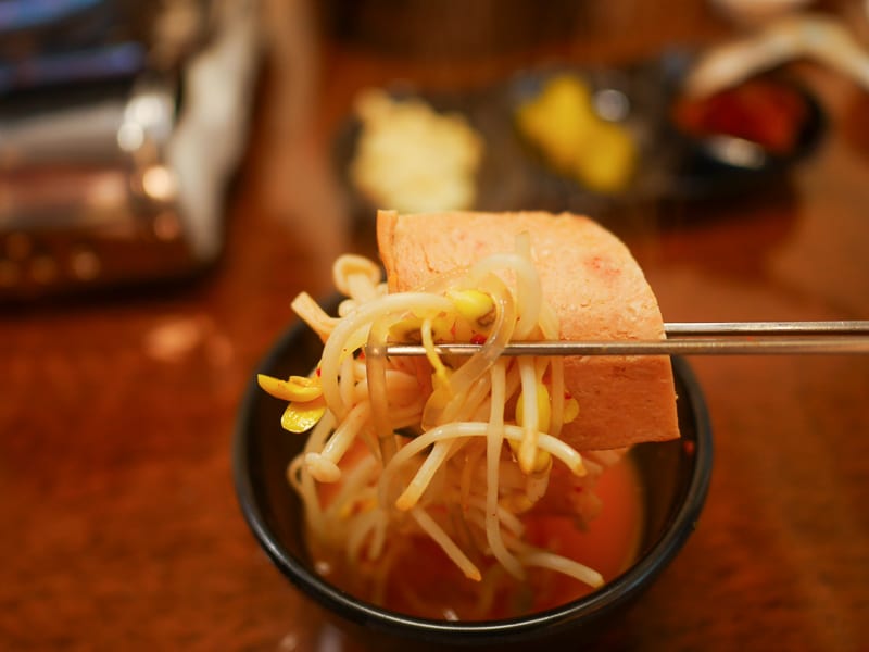首爾明洞美食|Vegan Kitchen、人氣素食餐廳、餐點不錯吃