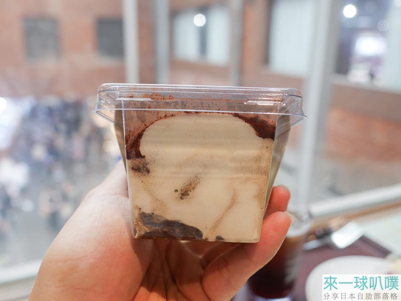 星巴克廣藏市場店|廣藏市場特色咖啡廳、彩色織布車線牆好拍照 @來一球叭噗 星巴克廣藏市場店|廣藏市場特色咖啡廳、彩色織布車線牆好拍照