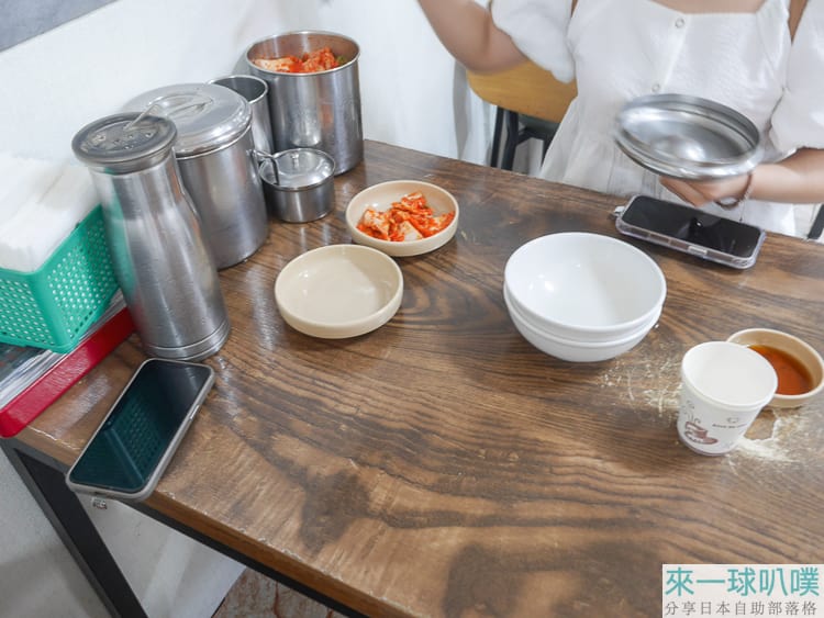 首爾三清洞美食|三清洞麵疙瘩、海鮮蔥煎餅、好吃辣炒章魚