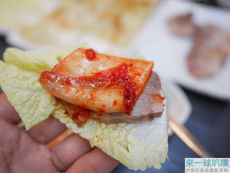 首爾京東市場美食|安東家手工刀切麵Netflix《黑白大廚》無菜單料理阿姨 @來一球叭噗 首爾京東市場美食|安東家手工刀切麵Netflix《黑白大廚》無菜單料理阿姨