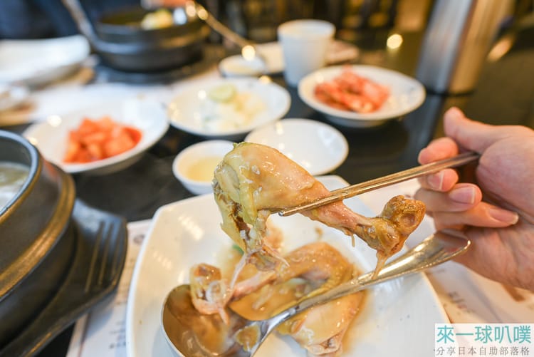 首爾明洞美食|高峰蔘雞湯、人蔘味道不夠、比較普通 @來一球叭噗 首爾明洞美食|高峰蔘雞湯、人蔘味道不夠、比較普通