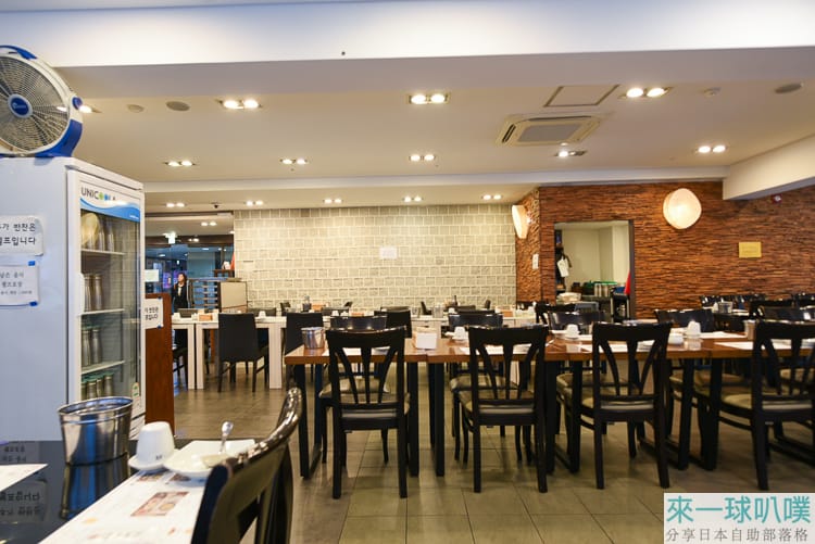 首爾明洞美食|高峰蔘雞湯、人蔘味道不夠、比較普通 @來一球叭噗 首爾明洞美食|高峰蔘雞湯、人蔘味道不夠、比較普通