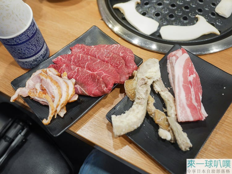 首爾明洞燒肉BBQ推薦|COW&PIG Myeongdong、韓牛豬鴨肉吃到飽、服務好 @來一球叭噗 首爾明洞燒肉BBQ推薦|COW&PIG Myeongdong、韓牛豬鴨肉吃到飽、服務好