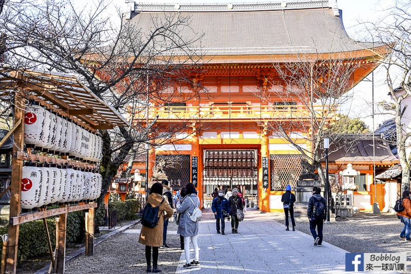 Yasaka-Shrine-26