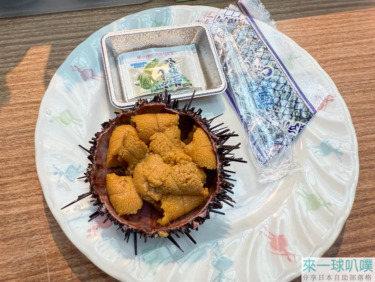 大阪黑門市場美食|北尾鮮魚店吃新鮮海膽