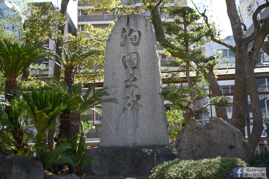 namba-shrine-9