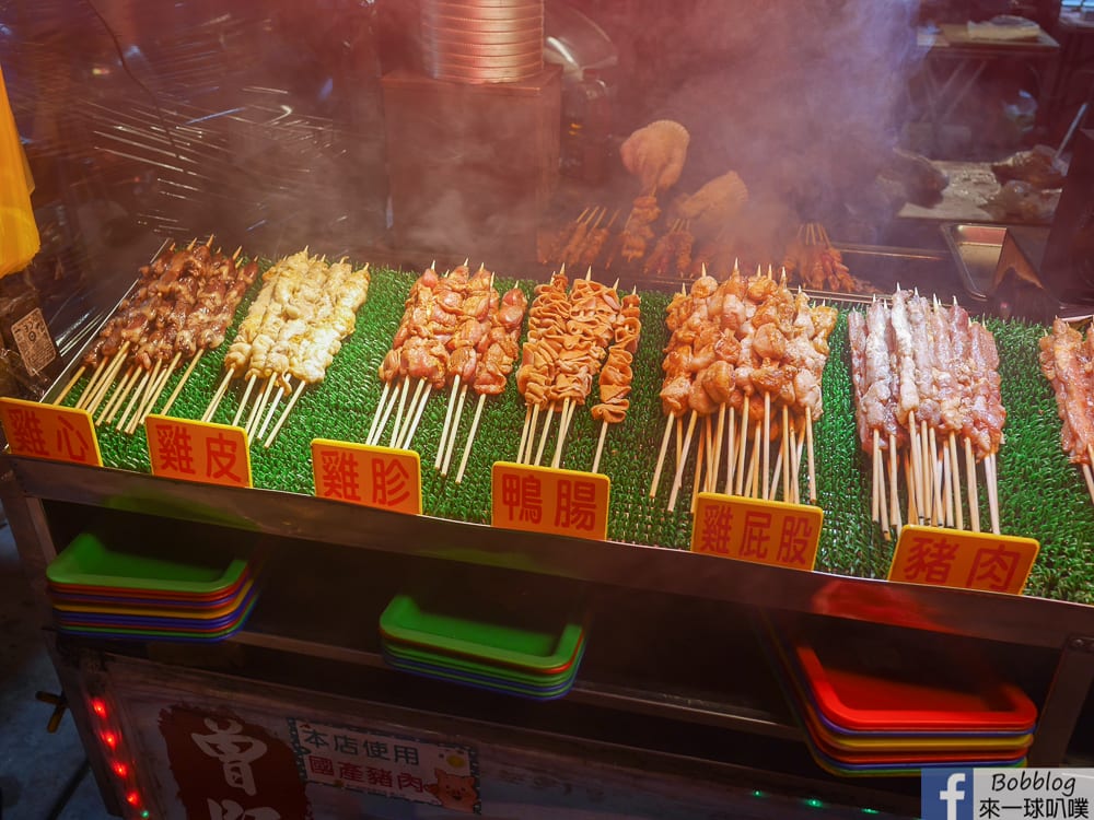 苗栗竹南夜市｜竹南國泰夜市美食推薦(滷味、串燒、鐵板麵、豆花)