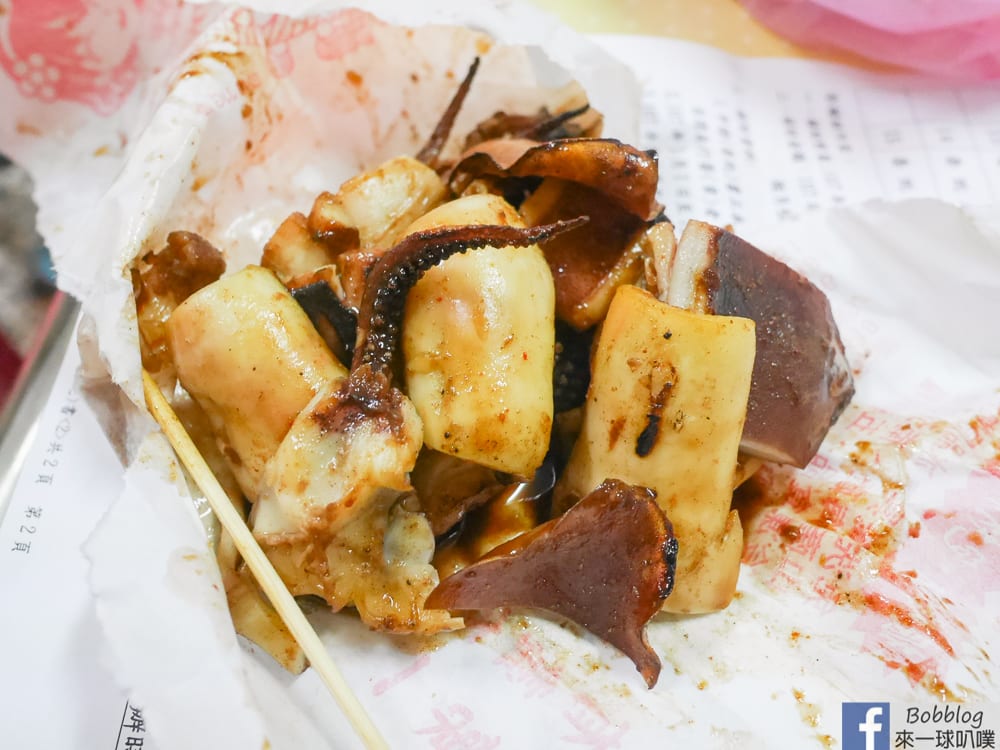 苗栗竹南夜市｜竹南國泰夜市美食推薦(滷味、串燒、鐵板麵、豆花)