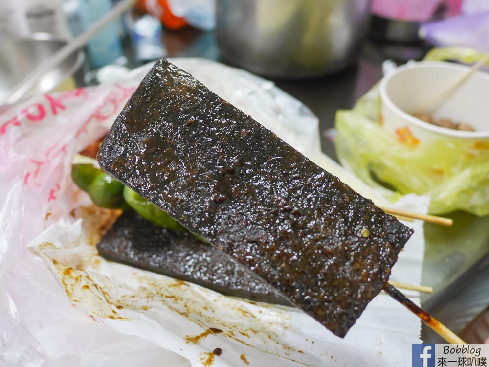 苗栗竹南夜市｜竹南國泰夜市美食推薦(滷味、串燒、鐵板麵、豆花)