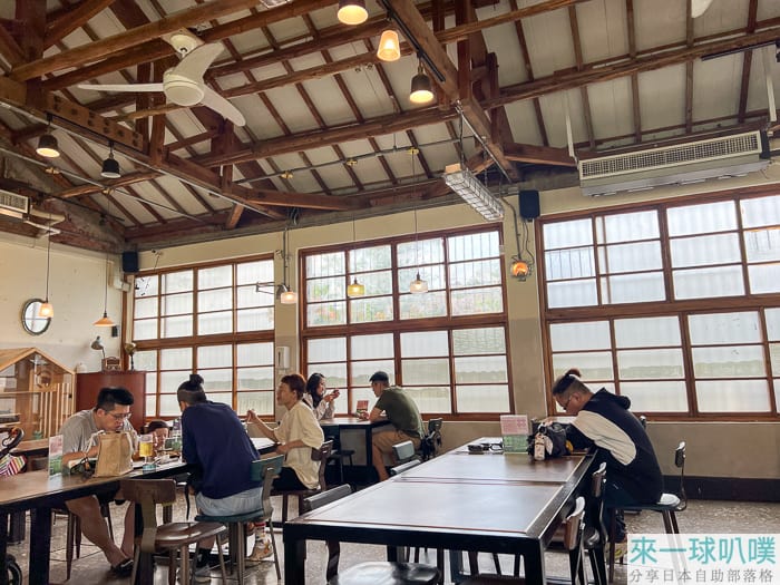 台南新營美食|葉明致麵舖、舊倉庫復古用餐環境