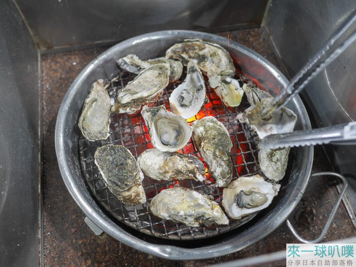 高雄西子灣美食|東石烤鮮蚵、東石鮮蚵250元吃到飽、不太推