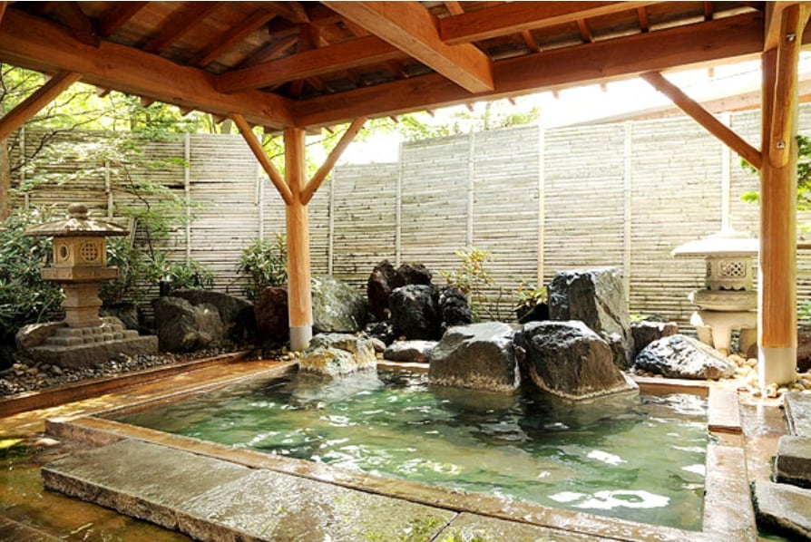 群馬草津溫泉住宿推薦|望雲日式旅館一泊二食泡溫泉、接駁車