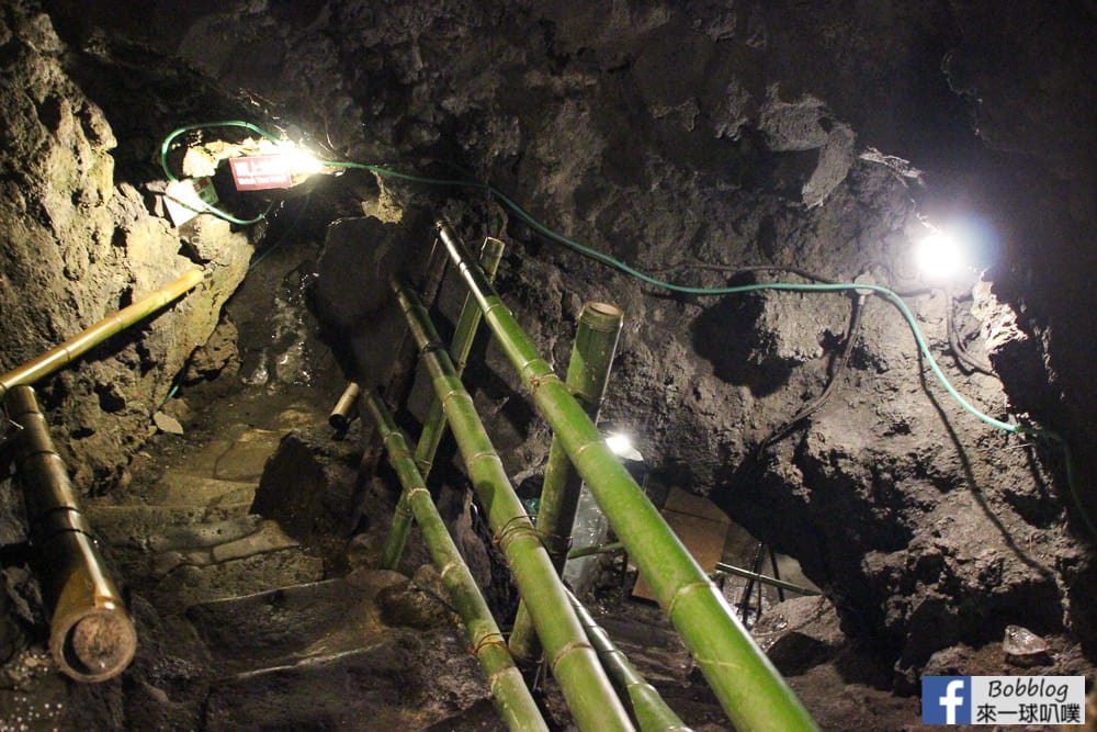 Narusawa-Ice-Cave-34