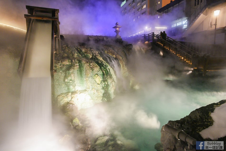 night-kusatsu-onsen-23