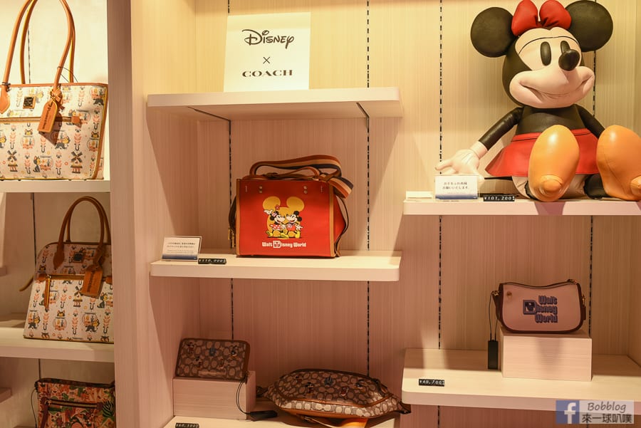 disney-store-33